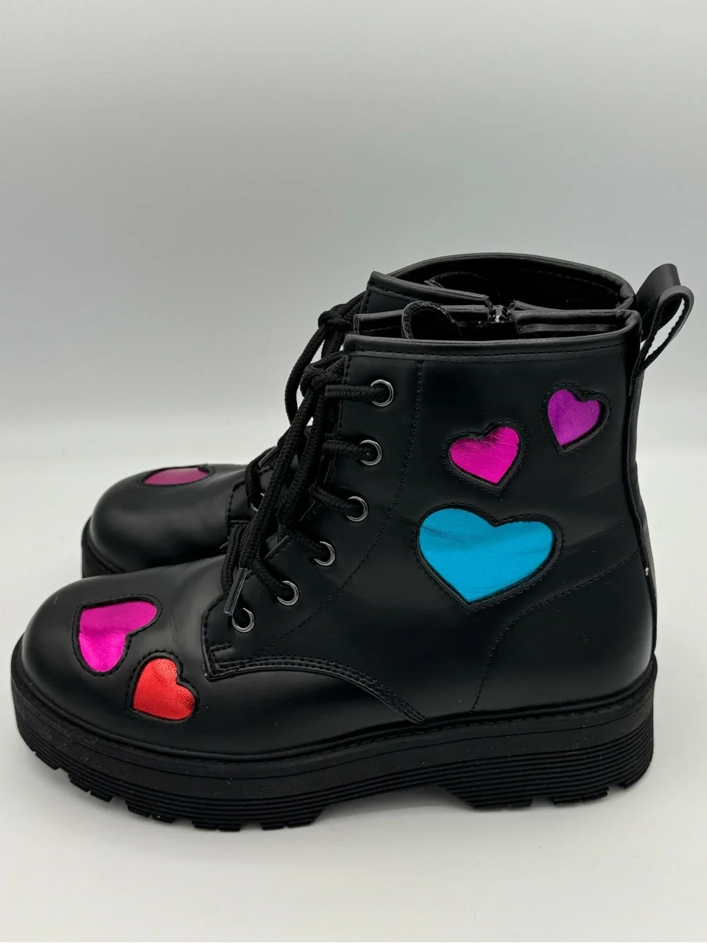 Skechers Gravlen Hi Metallic Heart Combat Boots Very Rare Like New